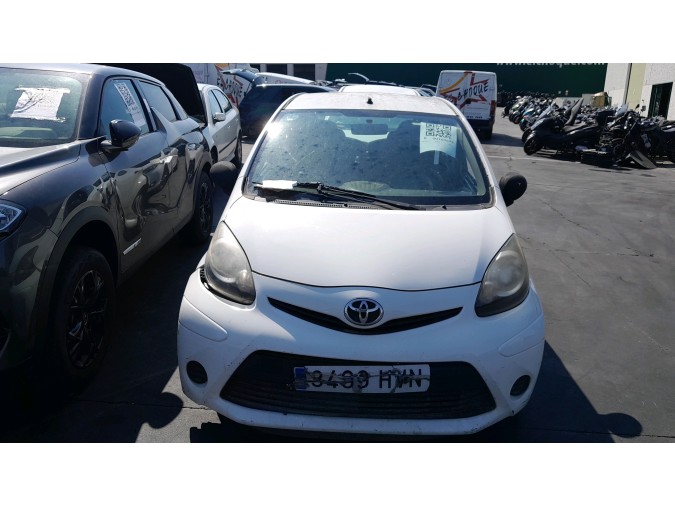 FARO DELANTERO DERECHO TOYOTA AYGO 2014