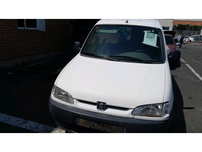 ELEVALUNAS DELANTERO IZQUIERDO PEUGEOT PARTNER 2000