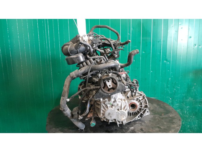 MOTOR CON ACCESORIOS Y CAJA DE CAMBIOS HYUNDAI I10 2010