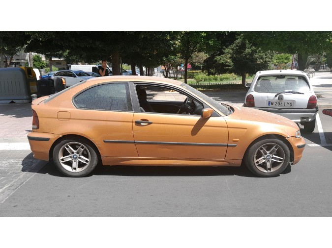 PILOTO MATRÍCULA IZQUIERDO BMW 320TD 2002