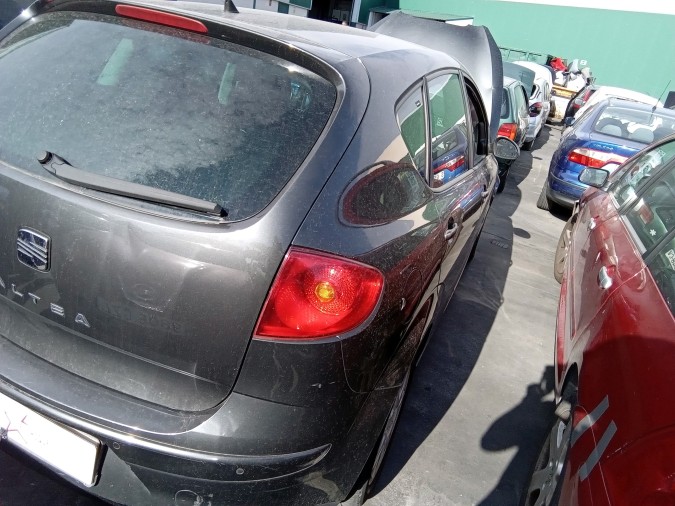 ELEVALUNAS DELANTERO DERECHO SEAT ALTEA 2008