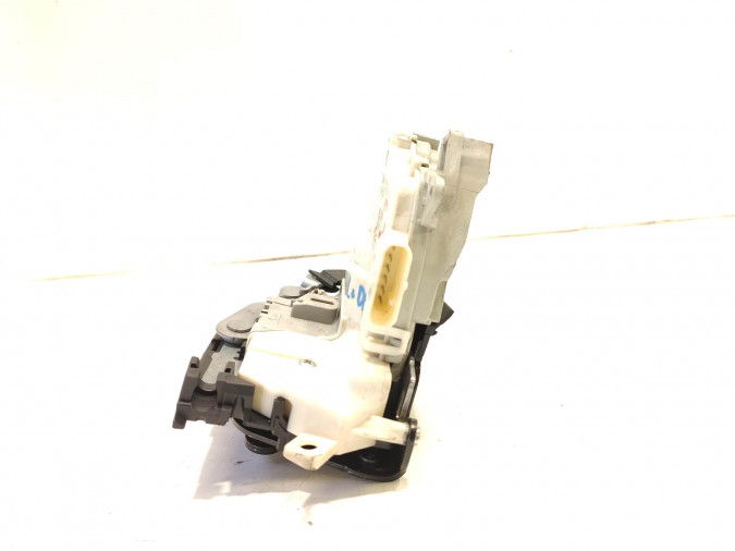 CERRADURA PUERTA DELANTERA DERECHA SEAT ALTEA 2015