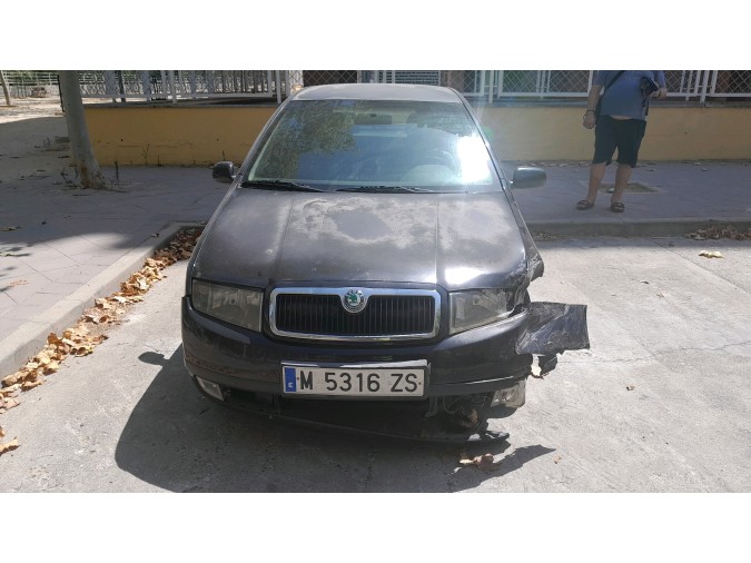 CERRADURA PUERTA TRASERA DERECHA SKODA FABIA 2000