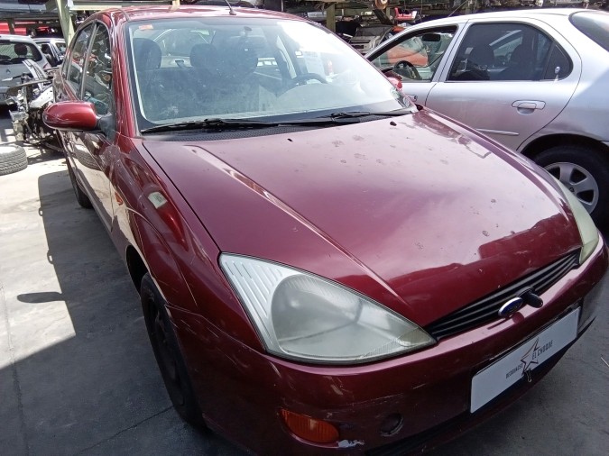 PANEL DELANTERO FORD FOCUS 1999