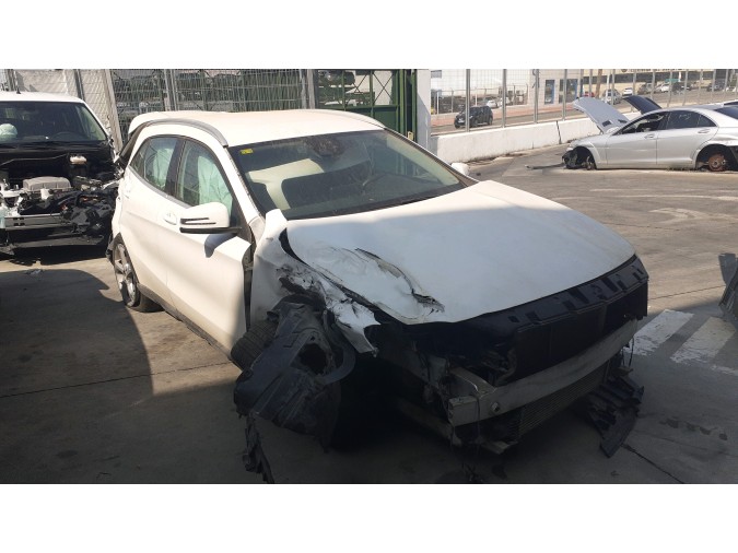 Radiador motor MERCEDES GLA 200 CDI / D 2018