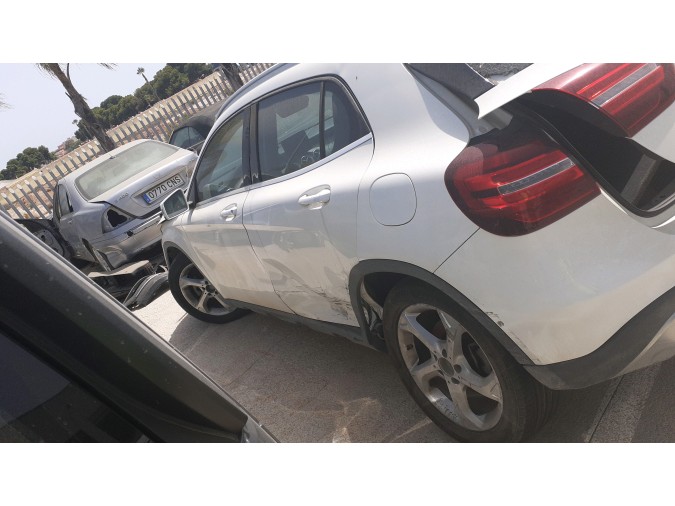MANDO ELEVALUNAS DELANTERO DERECHO MERCEDES GLA 200 CDI / D 2018