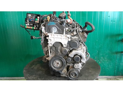 MOTOR CON ACCESORIOS Y CAJA DE CAMBIOS  2021