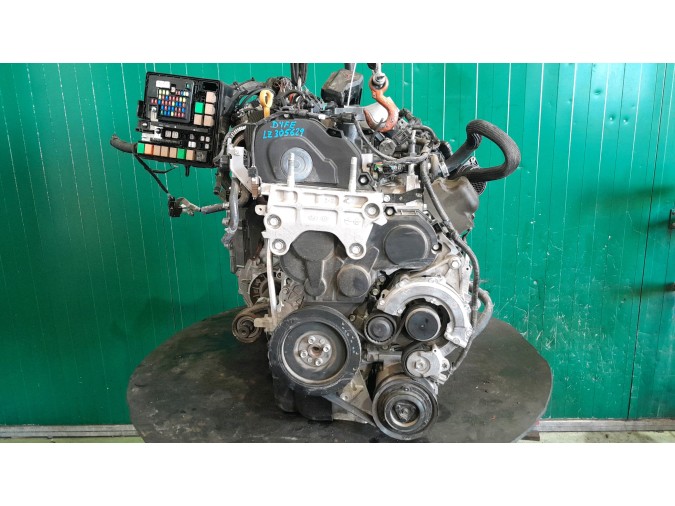 MOTOR CON ACCESORIOS Y CAJA DE CAMBIOS  2021