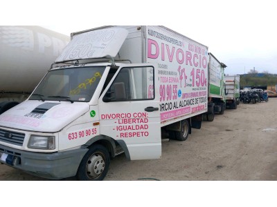 PUERTA TRASERA DERECHA IVECO 35.8 1990