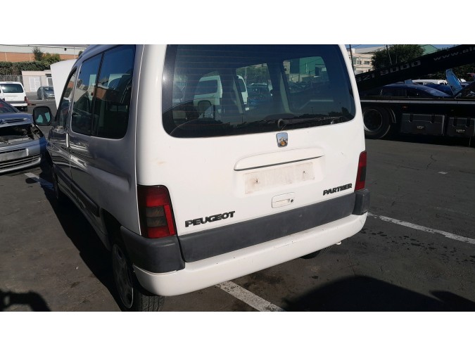 Autorradio PEUGEOT PARTNER 2002