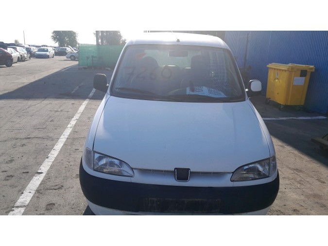 ELEVALUNAS DELANTERO DERECHO PEUGEOT PARTNER 2002