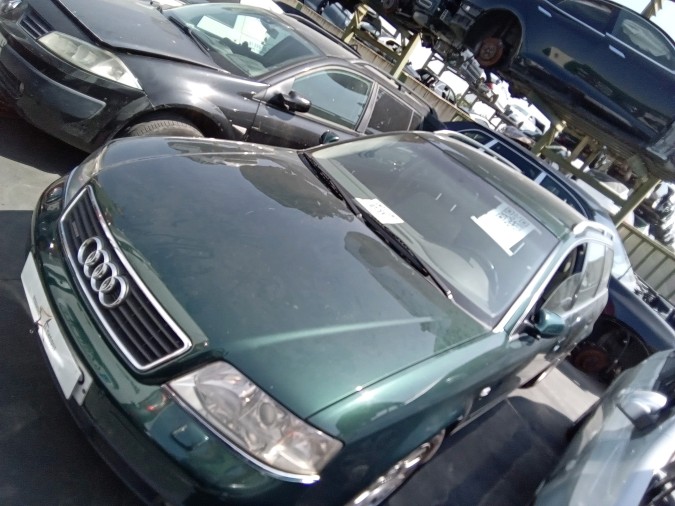 CAPOT AUDI A6 2001