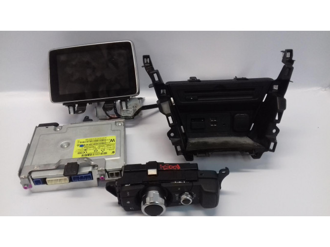 RADIO CD SO MAZDA 2 2016