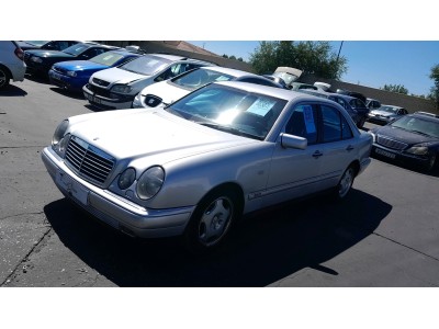CERRADURA PUERTA DELANTERA DERECHA MERCEDES E 320 1999