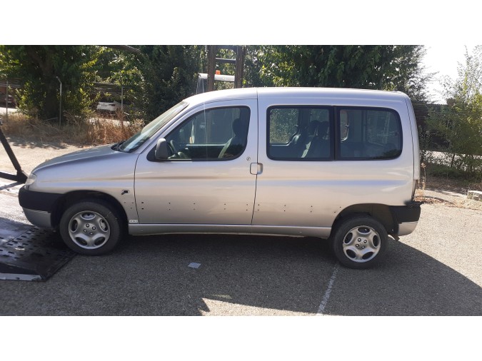PRETENSOR CINTURÓN DELANTERO DERECHO PEUGEOT PART CBESP.P.LAT.DW8 2001
