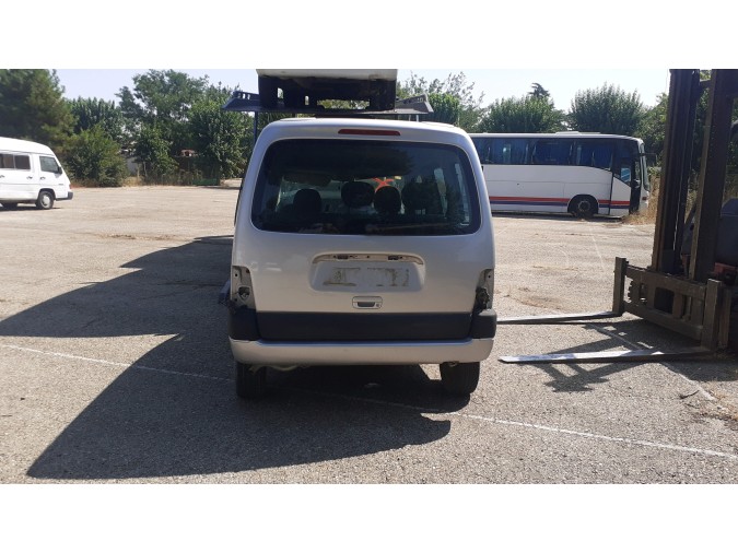 PRETENSOR CINTURÓN DELANTERO DERECHO PEUGEOT PART CBESP.P.LAT.DW8 2001