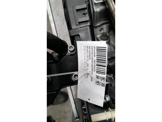 MOTOR CON ACCESORIOS Y CAJA DE CAMBIOS PEUGEOT PART CBESP.P.LAT.DW8 2002