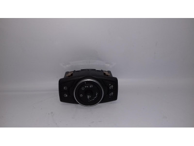 MANDO LUCES FORD FOCUS 2017