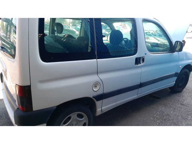 PRETENSOR CINTURÓN DELANTERO DERECHO PEUGEOT PART CBESP.P.LAT.DW8 2002