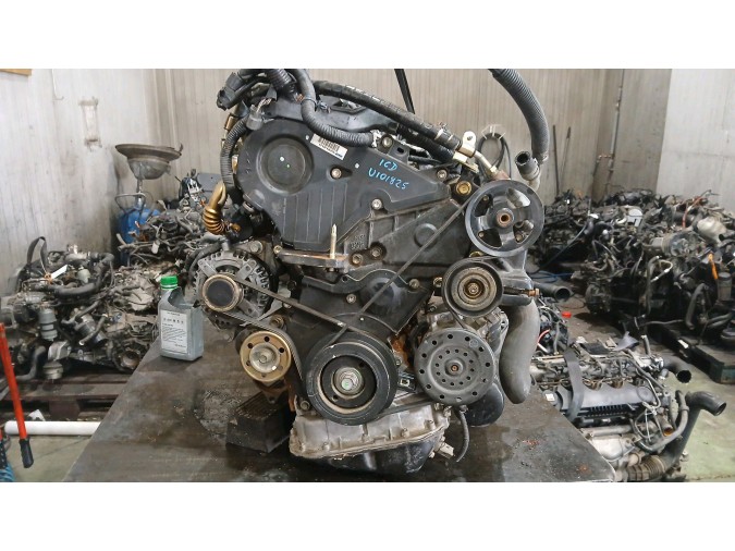 MOTOR CON ACCESORIOS SIN CAJA DE CAMBIOS TOYOTA AVENSIS 2004