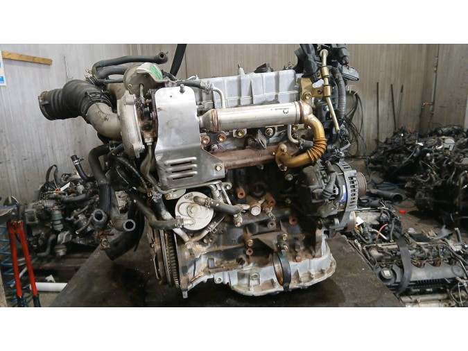 MOTOR CON ACCESORIOS SIN CAJA DE CAMBIOS TOYOTA AVENSIS 2004