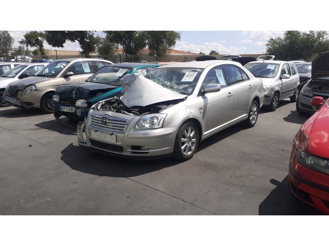 Intercooler TOYOTA AVENSIS 2004