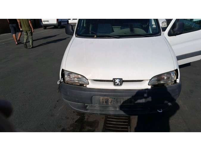 Autorradio PEUGEOT PART FG. 190 1.9D 2001
