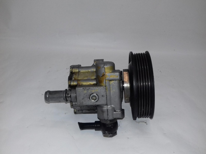 BOMBA SERVODIRECCION VOLKSWAGEN POLO 2001