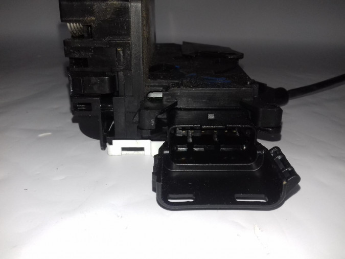 CERRADURA PUERTA DELANTERA DERECHA CITROEN C3 PICASSO 2013