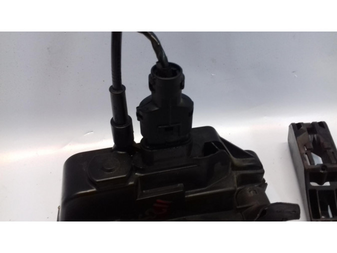 CERRADURA PUERTA TRASERA IZQUIERDA RENAULT LAGUNA 2004