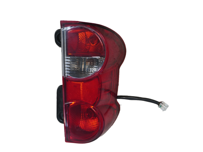 PILOTO TRASERO IZQUIERDO NISSAN NV200 2015