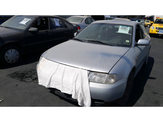 Cerradura guantera AUDI A3 1997