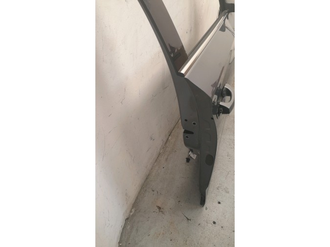 PUERTA DELANTERA DERECHA SKODA KAMIQ GRIS 2024