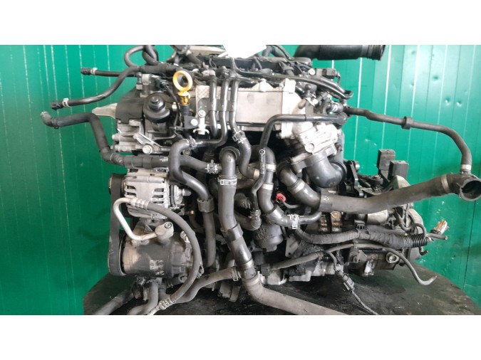 MOTOR CON ACCESORIOS SIN CAJA DE CAMBIOS SKODA RAPID 2015