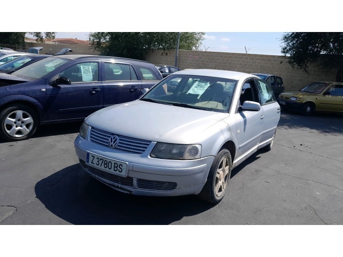 Intercooler VOLKSWAGEN PASSAT 2000