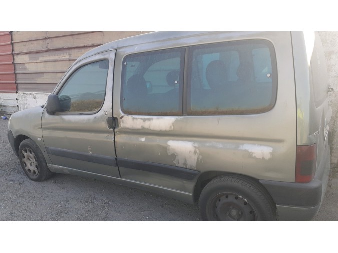 Autorradio PEUGEOT PARTNER 2003
