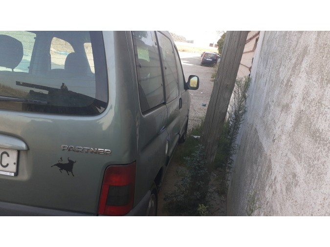 Autorradio PEUGEOT PARTNER 2003