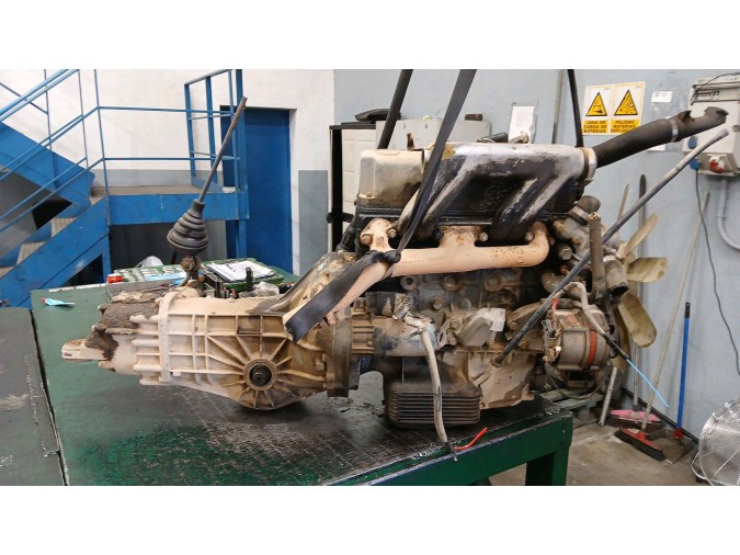 MOTOR CON ACCESORIOS SIN CAJA DE CAMBIOS MERCEDES-BENZ MB 1994