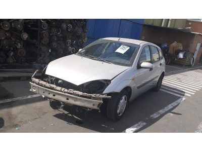 FARO ANTINIEBLA TRASERO IZQUIERDO FORD FOCUS 2001