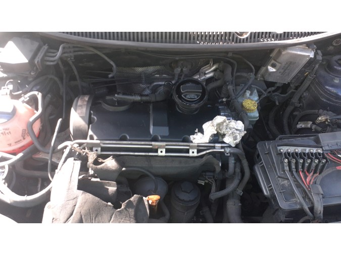 CERRADURA CAPO VOLKSWAGEN POLO 2002