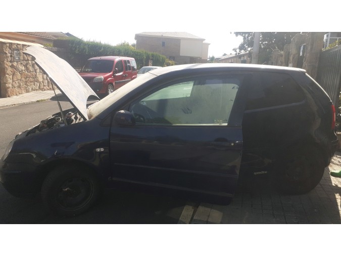 Cerradura guantera VOLKSWAGEN POLO 2002