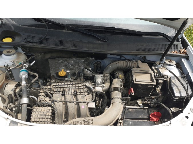 FRENTE SUPERIOR DACIA SANDERO 2020