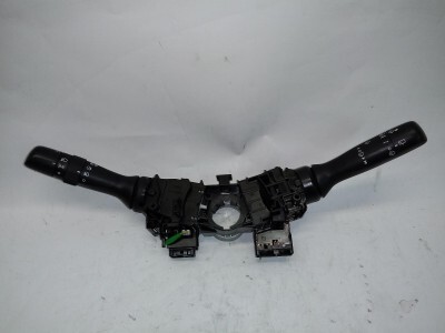 MANDO MULTIFUNCION TOYOTA YARIS 2015