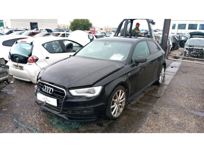 APOYACABEZAS TRASERO CENTRAL AUDI A3 2015