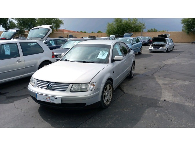 Intercooler VOLKSWAGEN PASSAT 2000