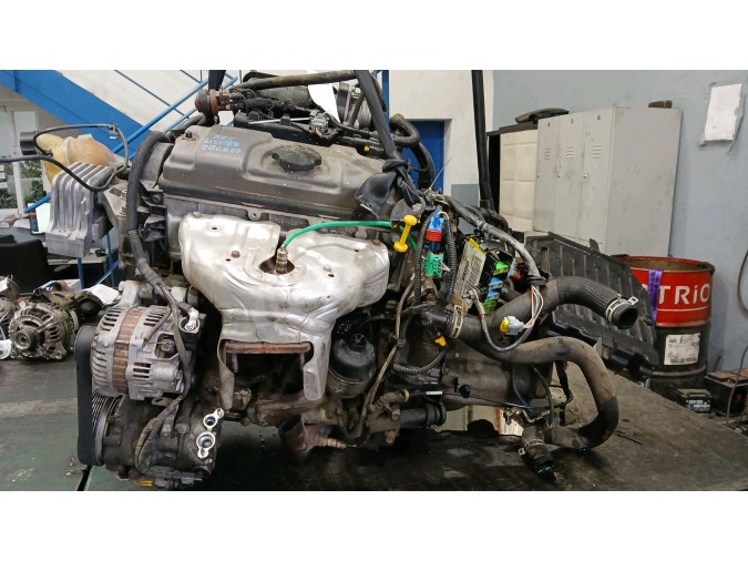 MOTOR CON ACCESORIOS SIN CAJA DE CAMBIOS PEUGEOT 207 2009