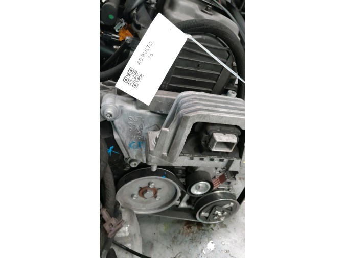 MOTOR CON ACCESORIOS SIN CAJA DE CAMBIOS PEUGEOT 207 2009