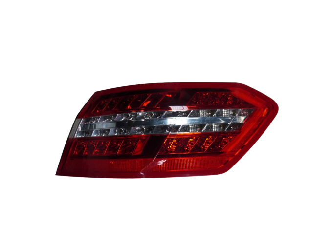 PILOTO TRASERO DERECHO EXTERIOR MERCEDES E 200 CDI / BLUETEC 2011