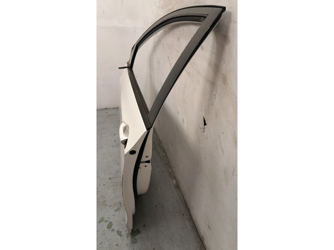PUERTA DELANTERA IZQUIERDA HYUNDAI I30 BLANCA 2013