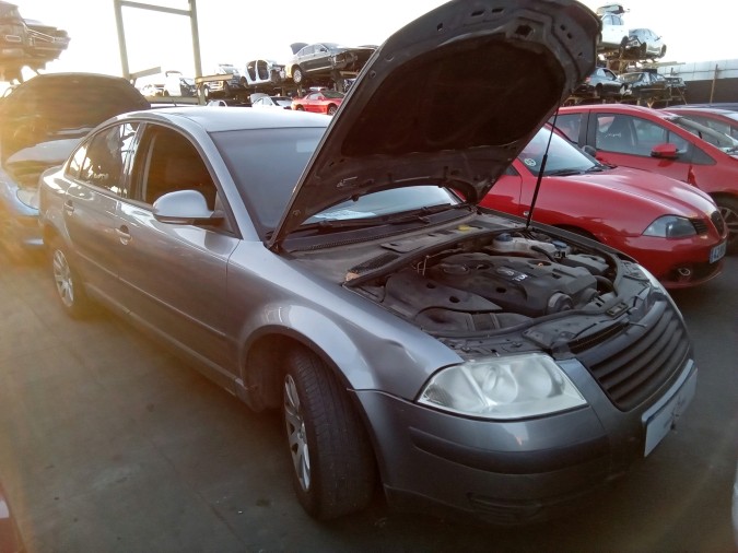 Intercooler VOLKSWAGEN PASSAT 2004